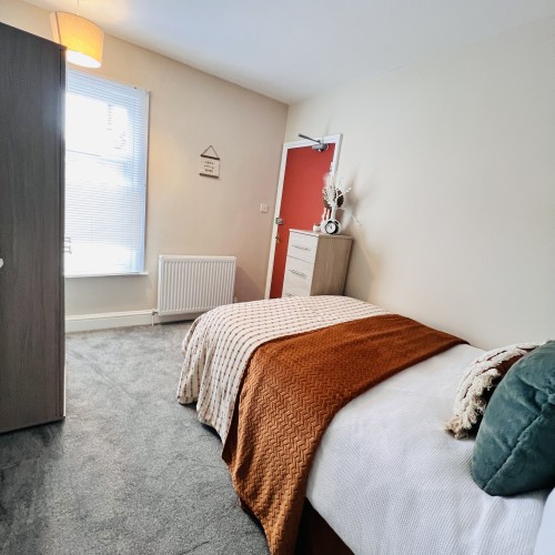 20250822_103703823_iOS