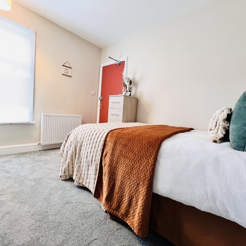 20250822_103728628_iOS