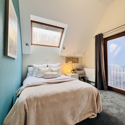 20260309_100446528_iOS