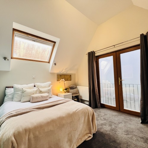 20260309_100453935_iOS