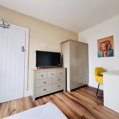 20250729_121447749_iOS