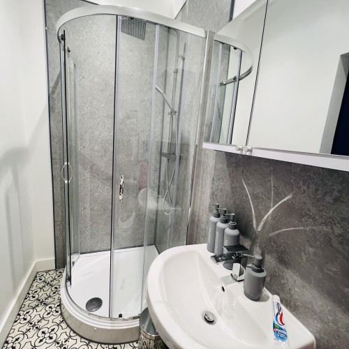 20250903_134424206_iOS