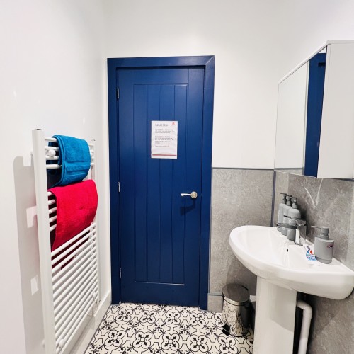 20250903_140843060_iOS