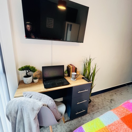 20250903_140952983_iOS