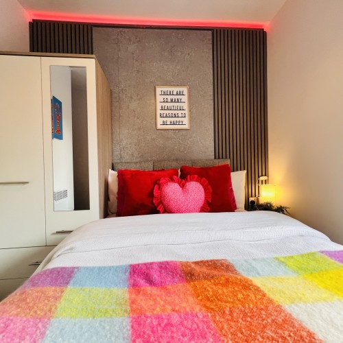 20250903_141048220_iOS