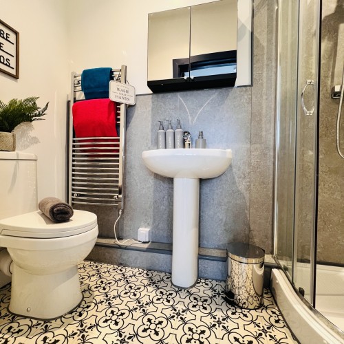 20250904_163436442_iOS