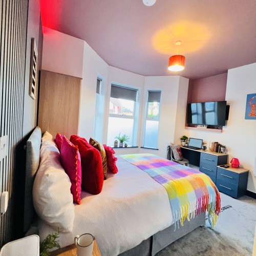 20250904_180205726_iOS