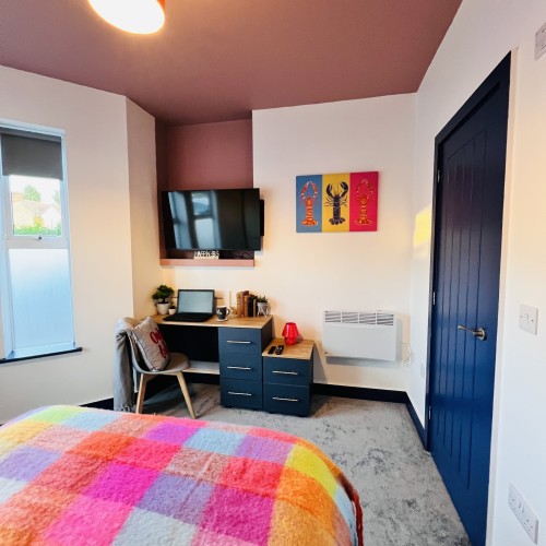 20250904_180345098_iOS