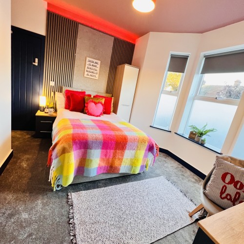 20250904_180414779_iOS