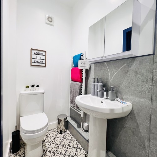 20250904_180910345_iOS